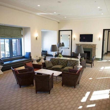 Crystal Quarters Furnished Apartments At The Gramercy Arlington Ngoại thất bức ảnh