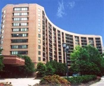 Crystal Quarters Furnished Apartments At The Gramercy Arlington Ngoại thất bức ảnh