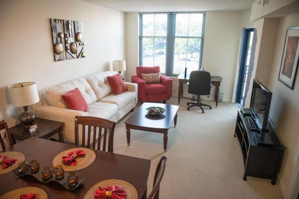 Crystal Quarters Furnished Apartments At The Gramercy Arlington Ngoại thất bức ảnh